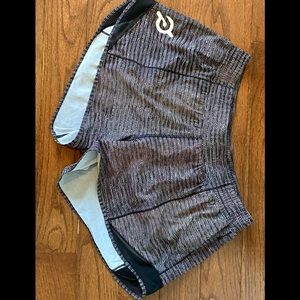 Lululemon Peloton Limitless 4" Hotty Hot Short